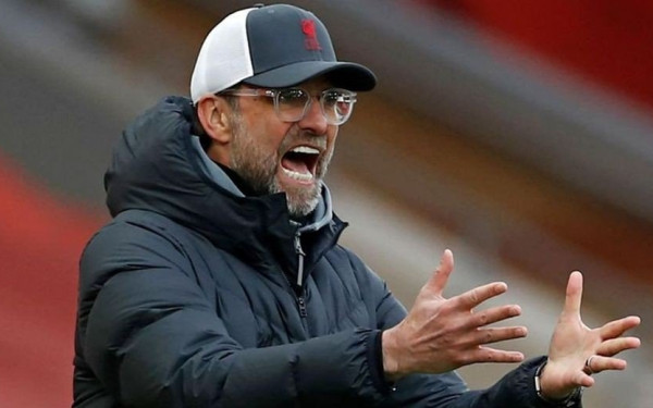 Αγγλία: Το μήνυμα-καταπέλτης του Κλοπ για τους ανεμβολίαστους ποδοσφαιριστές (βίντεο)