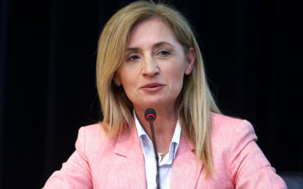 Συγκλονιστική αποκάλυψη της μαραθωνοδρόμου Μαρίας Πολύζου: «Ο πατέρας μου με βίαζε από τα 11 μου» (βίντεο)