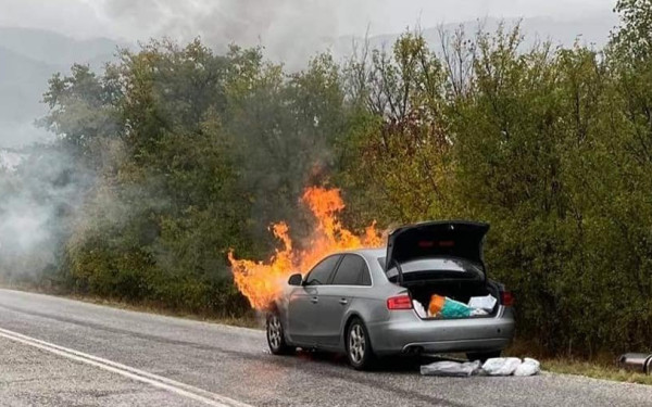 Στις φλόγες εν κινήσει το αυτοκίνητο του Π. Ψωμιάδη - "Δεν είχα ούτε φρένα" λέει ο ίδιος
