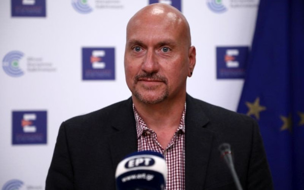 Πρόεδρος ΕΟΔΥ: Δεν είναι νέο το εμβόλιο του κορονοϊού - Έχουν εμβολιαστεί δισεκατομμύρια άνθρωποι (Βίντεο)