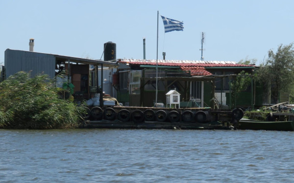 Στον «αέρα» οι καλύβες του Έβρου 