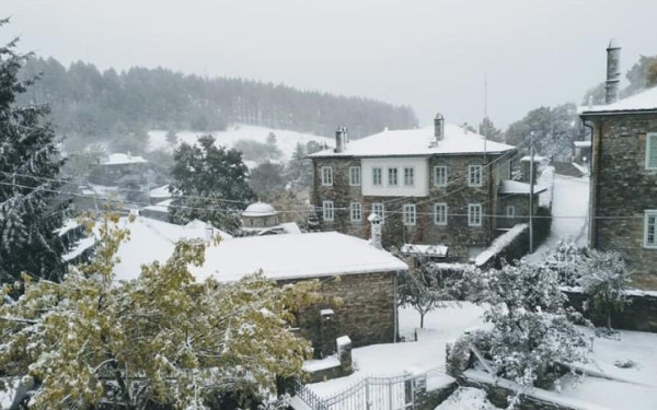 Ούτε για δείγμα δεν υπάρχει δωμάτιο στους χειμερινούς προορισμούς - «Σαρώνουν» και στο TikTok (βίντεο)