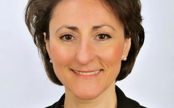 Γερμανία: Ελληνίδα αντιδήμαρχος αποκαλύπτει το πώς λειτουργεί ένας γερμανικός δήμος