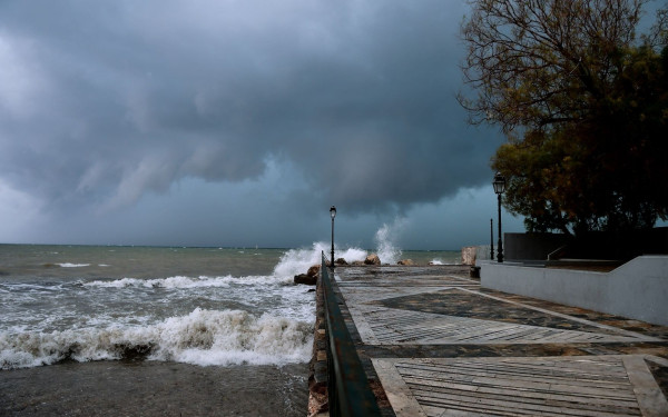 Συναγερμός για την κακοκαιρία «Άριελ»: Ενεργοποίηση του 112 στην Πιερία