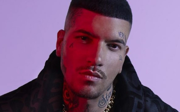 Snik: Άγριος καυγάς με τη Γιώτα Ιωαννίδου - Στο αστυνομικό τμήμα το μοντέλο (βίντεο)