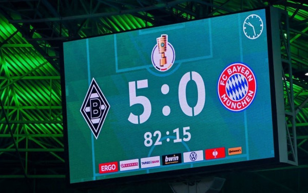 Γερμανία: Απίστευτη Γκλάντμπαχ, διέσυρε με 5-0 την Μπάγερν (βίντεο) 