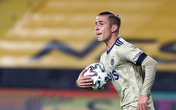 Τουρκία: Έγινε αλλαγή στο 41' ο Πέλκας και κλώτσησε ένα καλάθι απορριμμάτων (βίντεο)