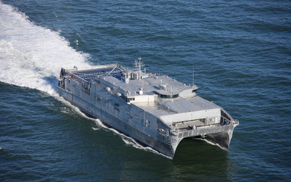 Θεσσαλονίκη: Το "θηρίο" του αμερικανικού πολεμικού ναυτικού επισκέφθηκαν Στ. Καλαφάτης και Κ. Ζέρβας