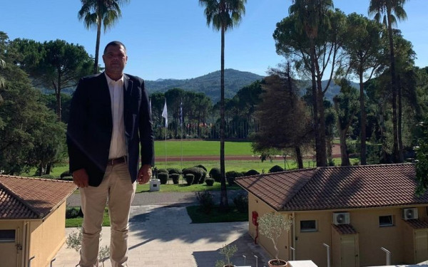 Δημήτρης Παπανικολάου στο makthes.gr: "Ο αυτισμός δεν είναι ασθένεια"