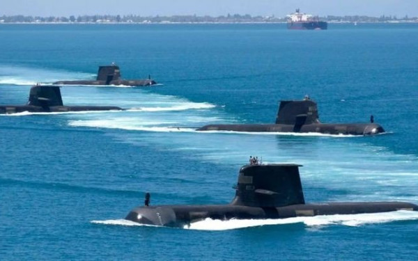 Το Πολεμικό Ναυτικό βγαίνει στην... αγορά για 4 υποβρύχια