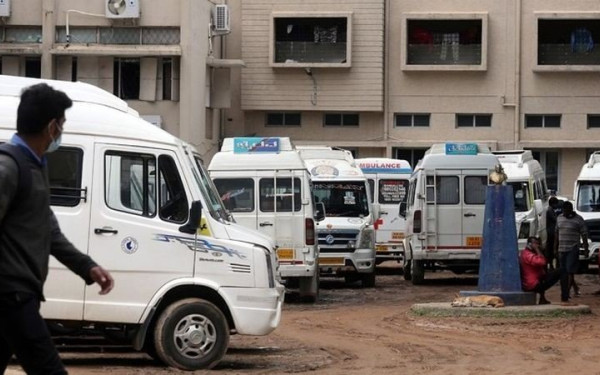 Φριχτό τέλος για 12 ανθρώπους σε πυρκαγιά εντός λεωφορείου στην Ινδία