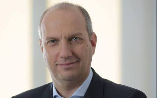 Οικονόμου για Τσίπρα: 17 μέρες ήταν αρκετές για να επιστρέψει στον πολακισμό 