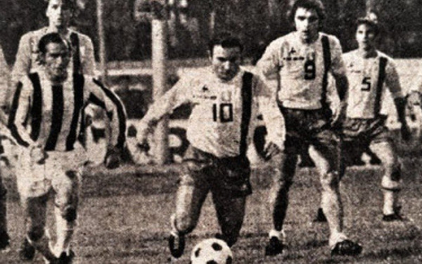 Όταν λίγοι χιλιάδες τυχεροί είδαν τη Λιόν να «λιώνει» στην Τούμπα