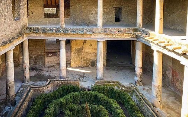 Αρχαιολόγοι ανακάλυψαν δωμάτιο που ρίχνει φως στη ζωή των σκλάβων στην αρχαία Πομπηία