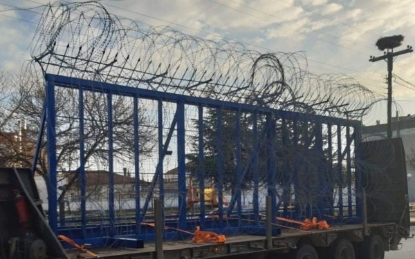 Πηγές του υπουργείου Άμυνας προειδοποιούν για υβριδικές απειλές το καλοκαίρι