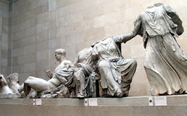 Λόρδος Φροστ, πρώην επικεφαλής του Brexit: Τα Γλυπτά πρέπει να επιστραφούν στην Ελλάδα