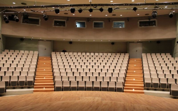 Μπαμπάδες με Ρούμι: Η κωμωδία των Ρέππα-Παπαθανσίου με δωρεάν είσοδο