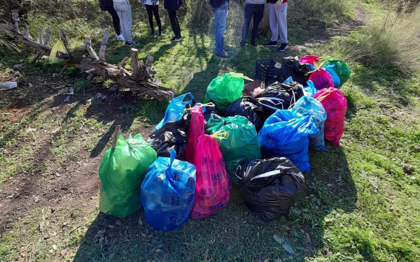 Θεσσαλονίκη: Δήμος και Cleaningans καθαρίζουν το ρέμα Κρυονερίου στην Άνω Τούμπα