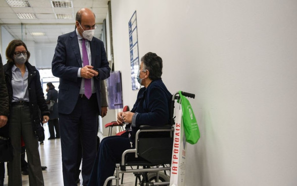 Χατζηδάκης: Τιμούμε την Παγκόσμια Ημέρα Ατόμων με Αναπηρία με έργα - Δέκα δράσεις