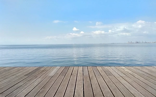 Προκηρύχθηκε ο αρχιτεκτονικός διαγωνισμός ιδεών για το ξύλινο ντεκ στην παλιά παραλία 