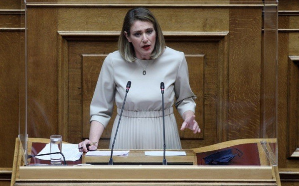 Άννα Ευθυμίου: Δεν αλλάζουν τα όρια ηλικίας συνταξιοδότησης - Δεν υπάρχει λόγος ανησυχίας Άννα Ευθυμίου: Δεν αλλάζουν τα όρια ηλικίας συνταξιοδότησης - Δεν υπάρχει λόγος ανησυχίας