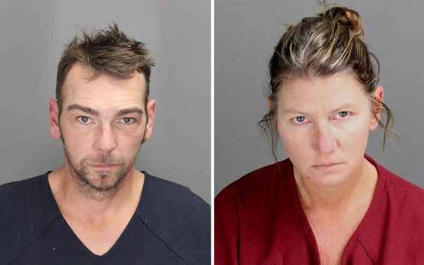 Αθώοι δήλωσαν οι γονείς του 15χρονου που σκότωσε τέσσερις μαθητές σε λύκειο με το όπλο «δώρο»