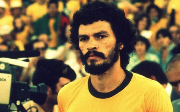 Σόκρατες: Ο φιλόσοφος "γιατρός", που ήθελε να πεθάνει μέρα Κυριακή (βίντεο)