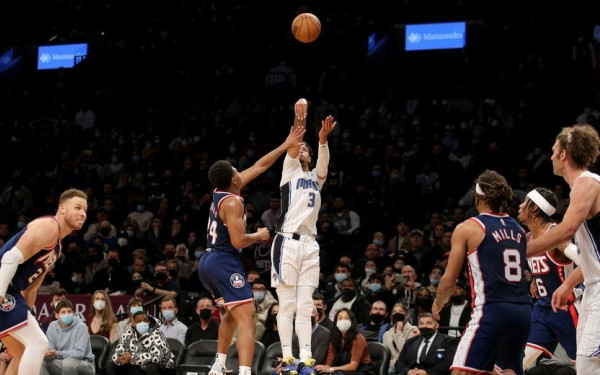 ΝΒΑ: Τα δεκάδες κρούσματα κορονοϊού έφεραν απουσίες και εκπλήξεις (βίντεο)