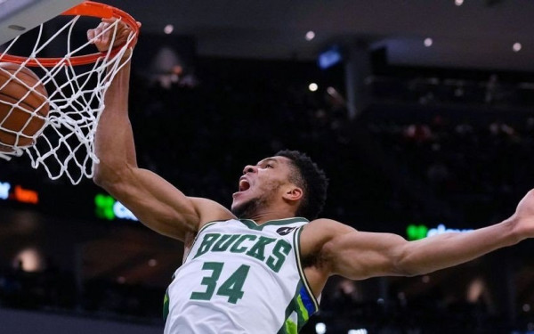 ΝΒΑ: Ο Αντετοκούνμπο και οι άλλοι ήρωες των Χριστουγέννων (βίντεο)