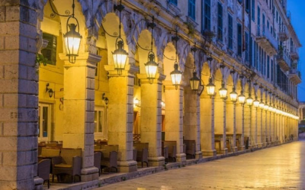 Με 10 πτήσεις εγκαινιάζεται σήμερα η νέα τουριστική σεζόν στην Κέρκυρα