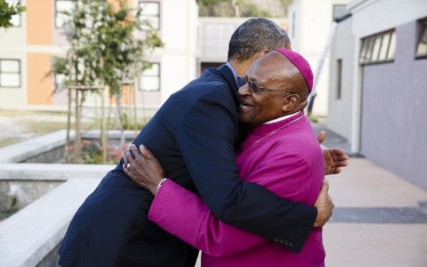 Μπαράκ Ομπάμα για Ντέσμοντ Τούτου: «Φίλος, μέντορας και φάρος ηθικής»