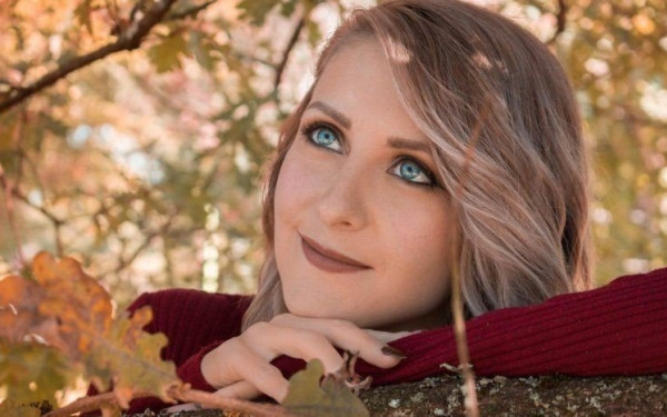 Μυστήριο με τον θάνατο 32χρονης YouTuber στη Γαλλία - Είχε καταθέσει πέντε μηνύσεις για «παρενόχληση» και «επιθέσεις»