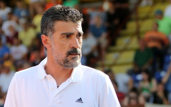 Επιστροφή Διγκόζη στον πάγκο του Πανσερραϊκού