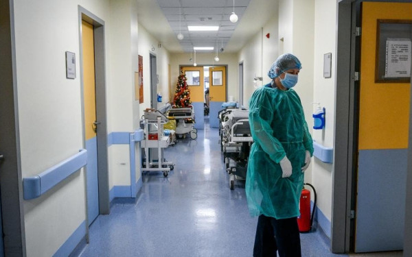 Ο Ιατρικός Σύλλογος Αθηνών θέλει τώρα και οι ιδιώτες γιατροί να μπορούν να εργάζονται και στο ΕΣΥ