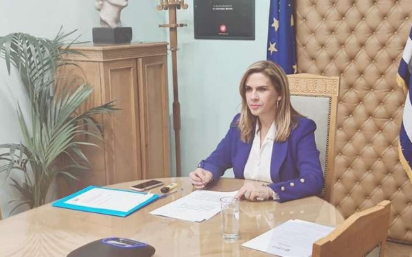 Ζ. Ράπτη: Θα χρειαστούν περισσότερες υπηρεσίες για την τρίτη ηλικία - Eίμαστε έθνος που γερνάει