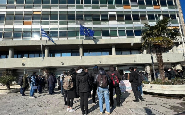 Θεσσαλονίκη: Φοιτητική συγκέντρωση στην πρυτανεία του ΑΠΘ για την Παλαιστίνη