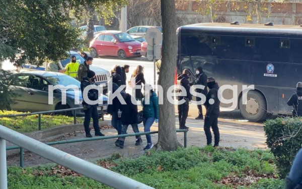 Ελεύθεροι οι 15 καταληψίες του ΑΠΘ  -Για την 21η Ιανουαρίου αναβλήθηκε η δίκη (βίντεο-φωτ.)