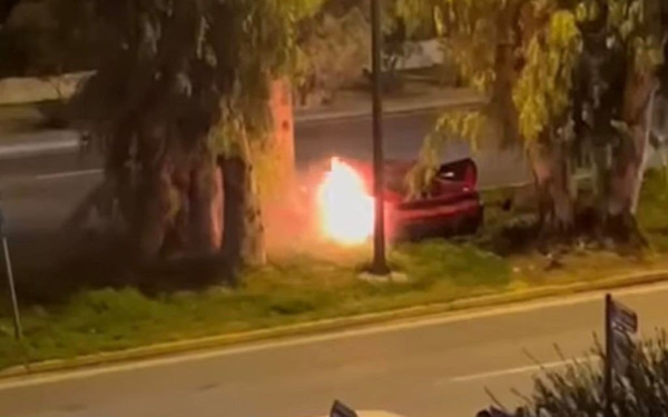 Σοκαριστικό τροχαίο δυστύχημα με Ferrari - Νεκρός ο αδελφός βουλευτού της ΝΔ (βίντεο)