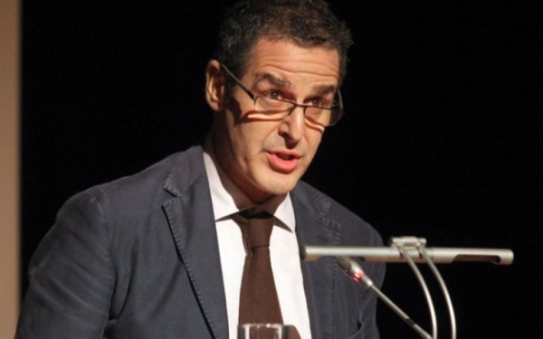 Ορκίστηκε Έλληνας πολίτης ο ιστορικός Μαρκ Μαζάουερ	