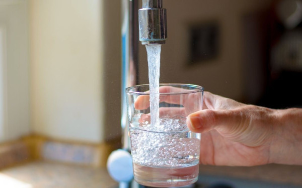 ΕΥΑΘ: Πώς το νερό της βρύσης προστατεύει το θαλάσσιο περιβάλλον