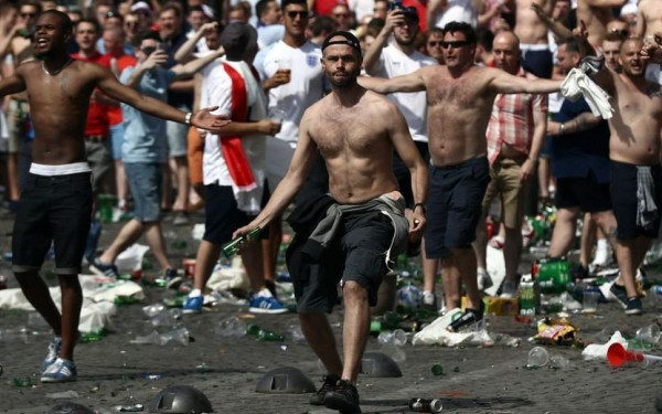 Το διεθνές συνδικάτο των χούλιγκαν