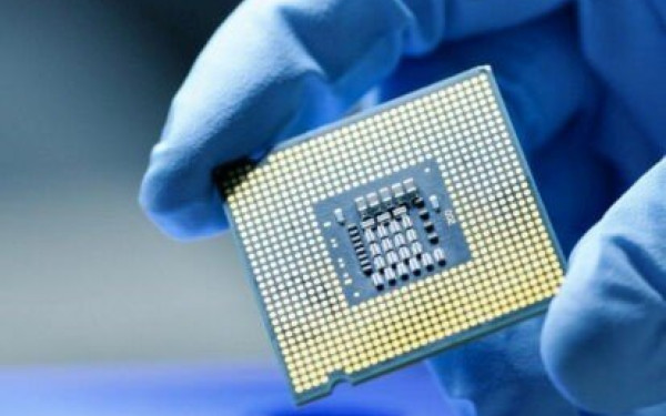 Η Κομισιόν δίνει 43 δισ. για να κατασκευάσει ημιαγωγούς και να "απεξαρτηθεί" από την Ασία 