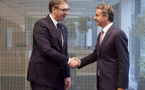 Σε εξέλιξη η συνάντηση Βούτσιτς - Μητσοτάκη στο Βελιγράδι