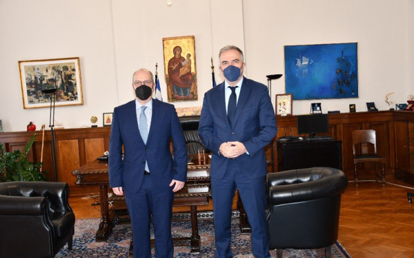 Γ. Οικονόμου: Στη Θεσσαλονίκη μια φορά το μήνα το briefing των πολιτικών συντακτών