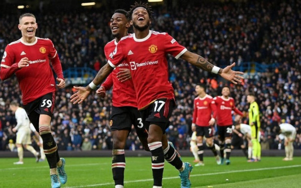 Αγγλία: Έπεφταν κορμιά στη ματσάρα του "Έλαντ Ροουντ", μεγάλο διπλό η Μάντσεστερ Γιουνάιτεντ (βίντεο)