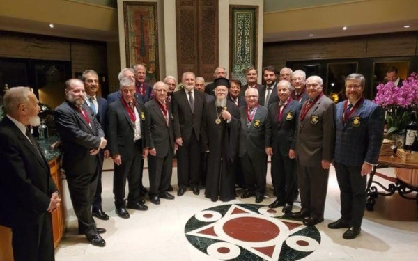 Οι 25 «Άρχοντες» του Αρχιεπισκόπου Ελπιδοφόρου - Από τους «Knights of St.Andrew» το 1966 στο σημερινό «Τάγμα του Αγίου Ανδρέα»