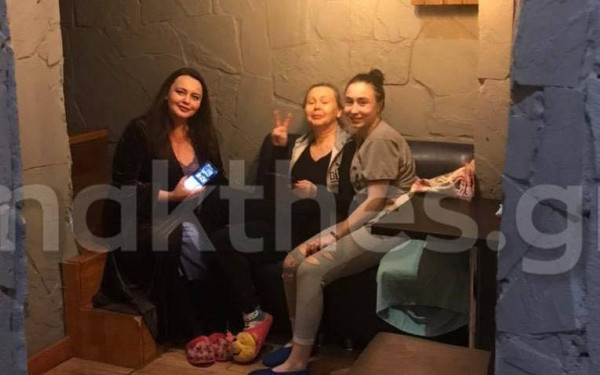 "Έτσι ζήσαμε τη ρωσική εισβολή": Αποκλειστικές εικόνες και συγκλονιστικές μαρτυρίες από καταφύγιο στο Χάρκοβο