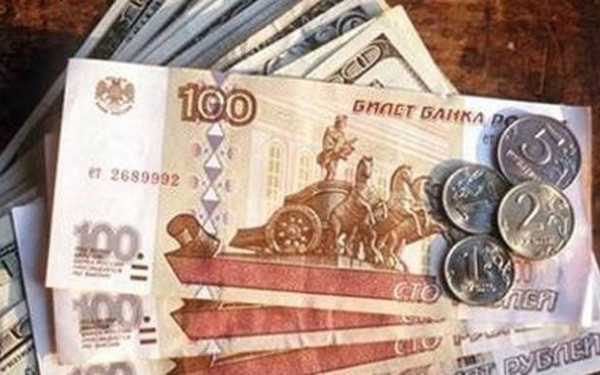 Ρωσία: Σε χαμηλά επίπεδα ρεκόρ το ρούβλι - Κλειστό το χρηματιστήριο της Μόσχας