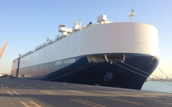 Αλεξανδρούπολη: Καταπλέει το οχηματαγωγό LIBERTY PASSION με στρατιωτικό υλικό για το ΝΑΤΟ