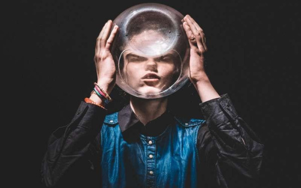 ΔΗΠΕΘΕ Βέροιας: Οι «Πέντε σιωπές»... online και δωρεάν